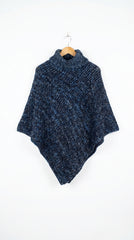 PONCHO AZUL DE KARLA