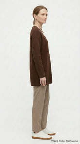 SUÉTER OVERSIZE CUELLO V CAFÉ