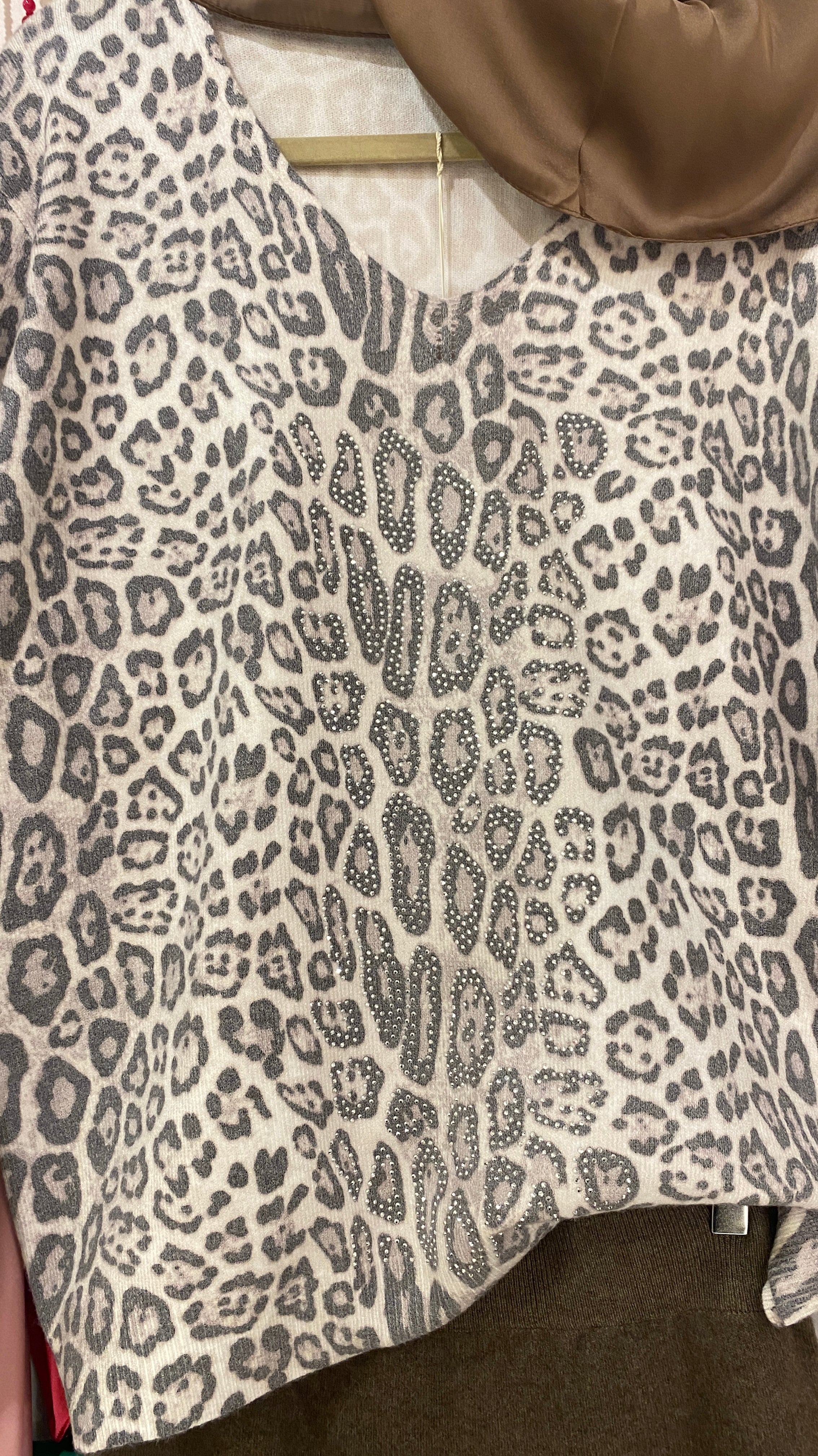 SUÉTER VISCOSA ANIMAL PRINT LEOPARDO