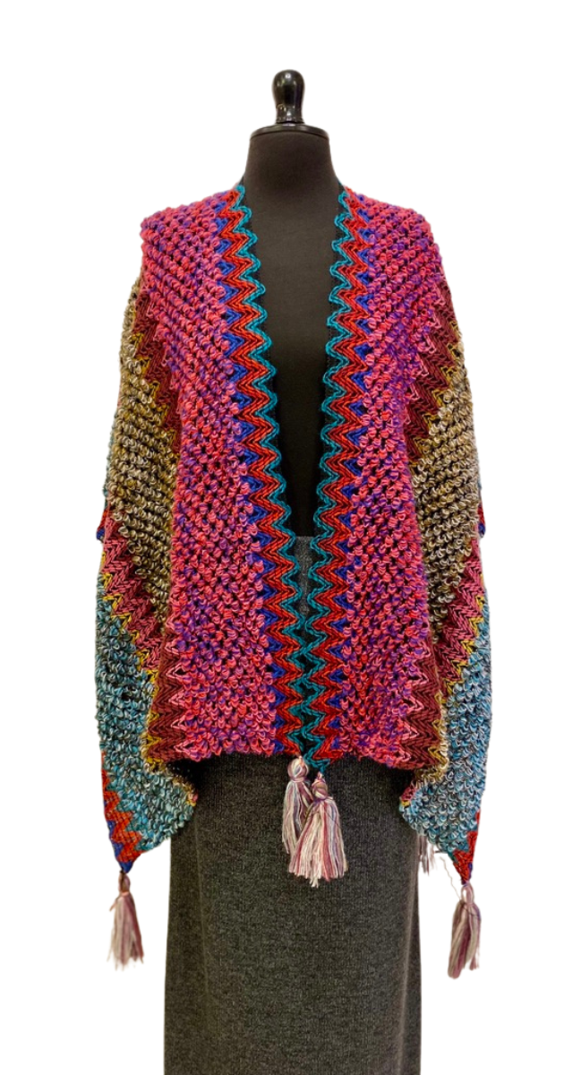 RUANA BOHO FUCSIAS Y ROJOS