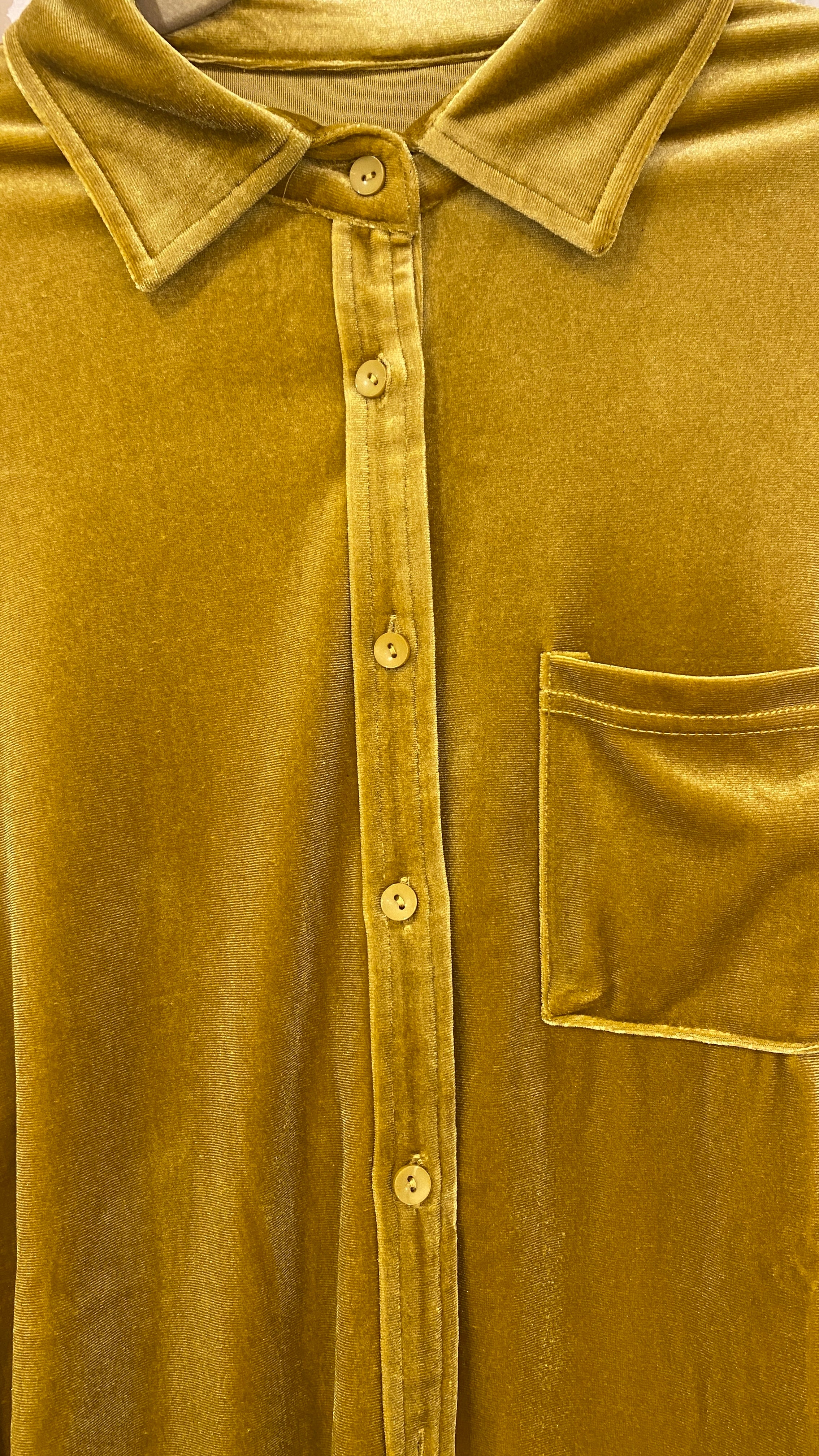 BLUSA VELVET MOSTAZA
