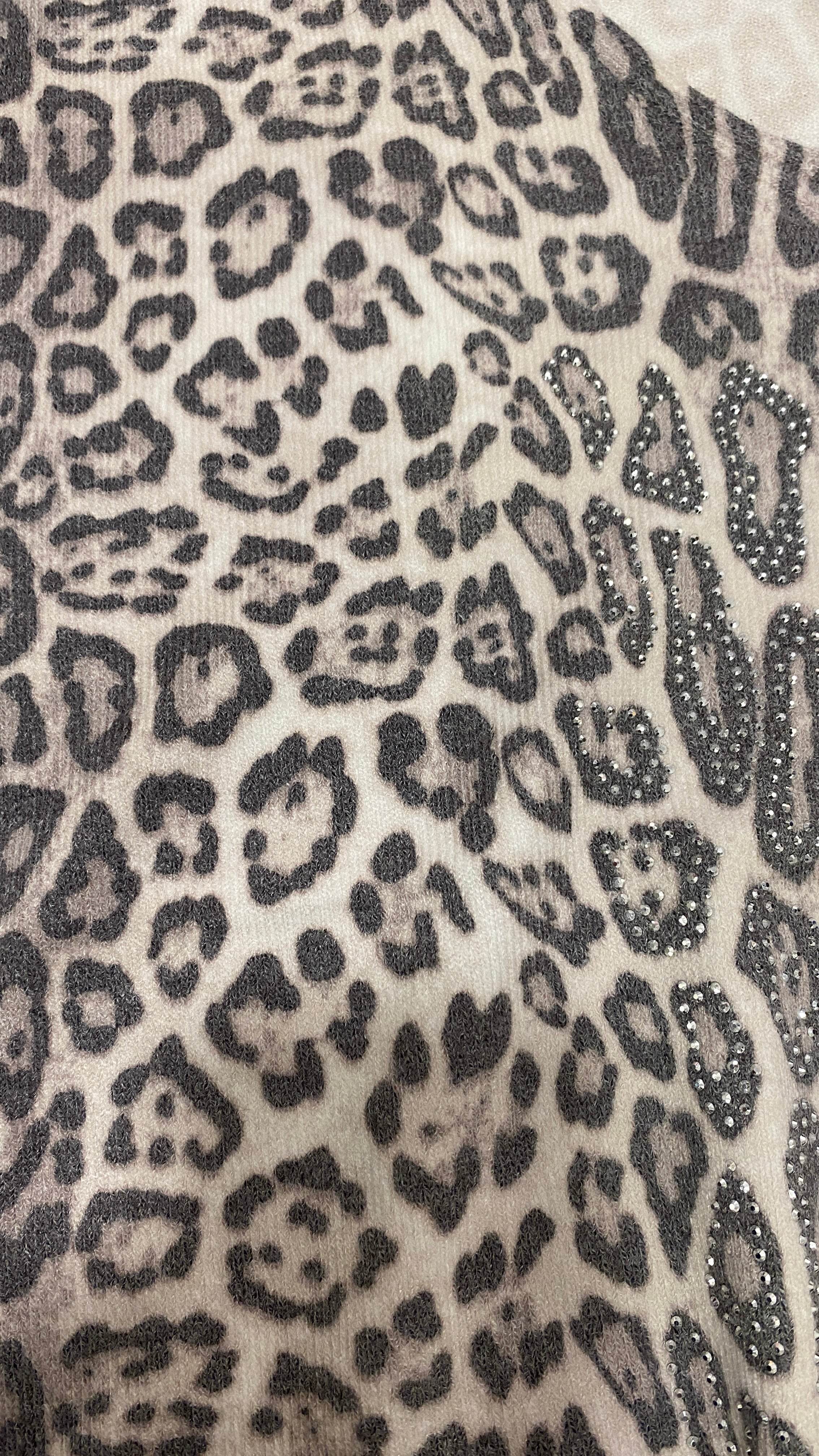 SUÉTER VISCOSA ANIMAL PRINT LEOPARDO