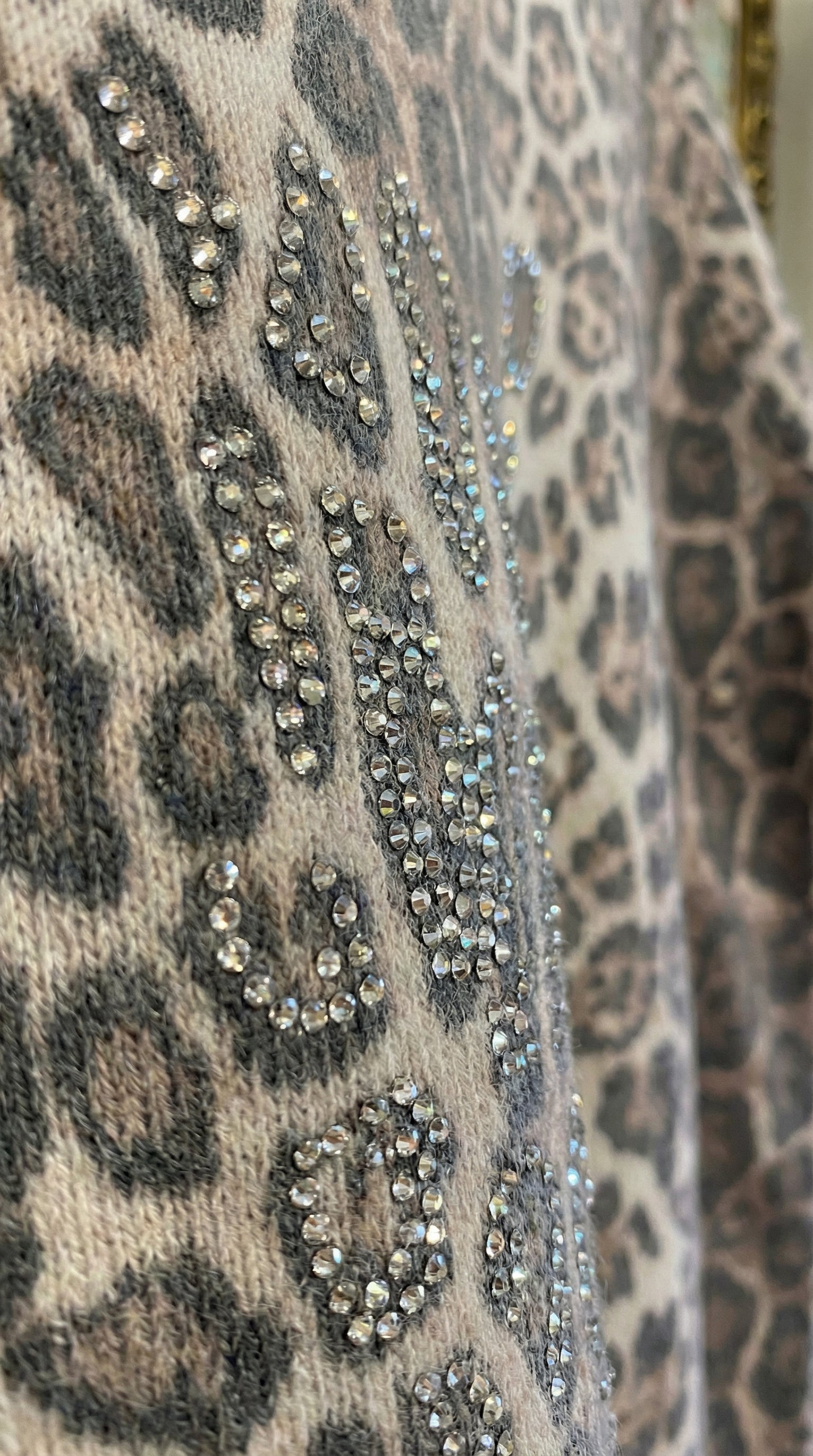 SUÉTER ANIMAL PRINT