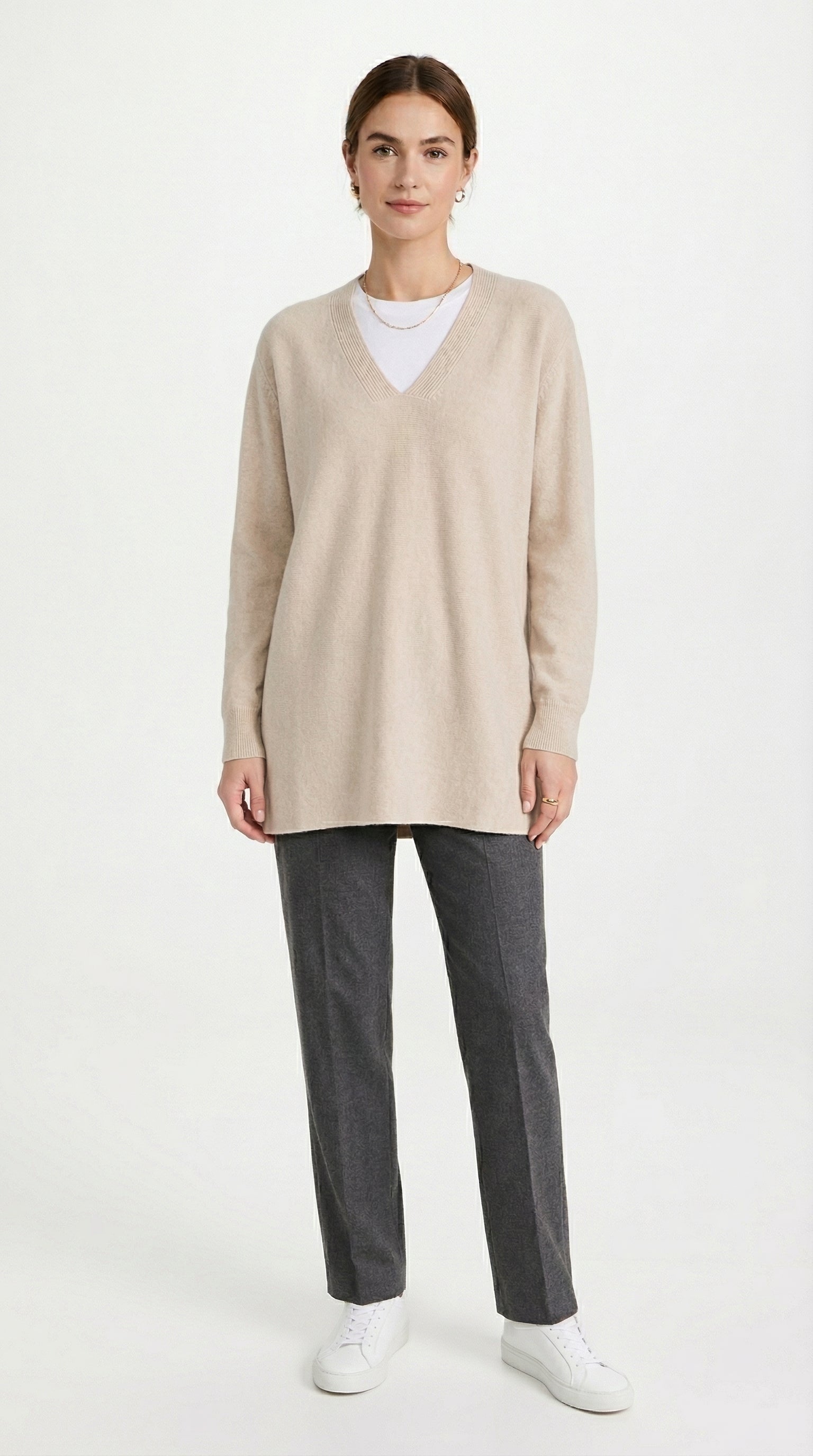 SUÉTER OVERSIZE CUELLO V BEIGE